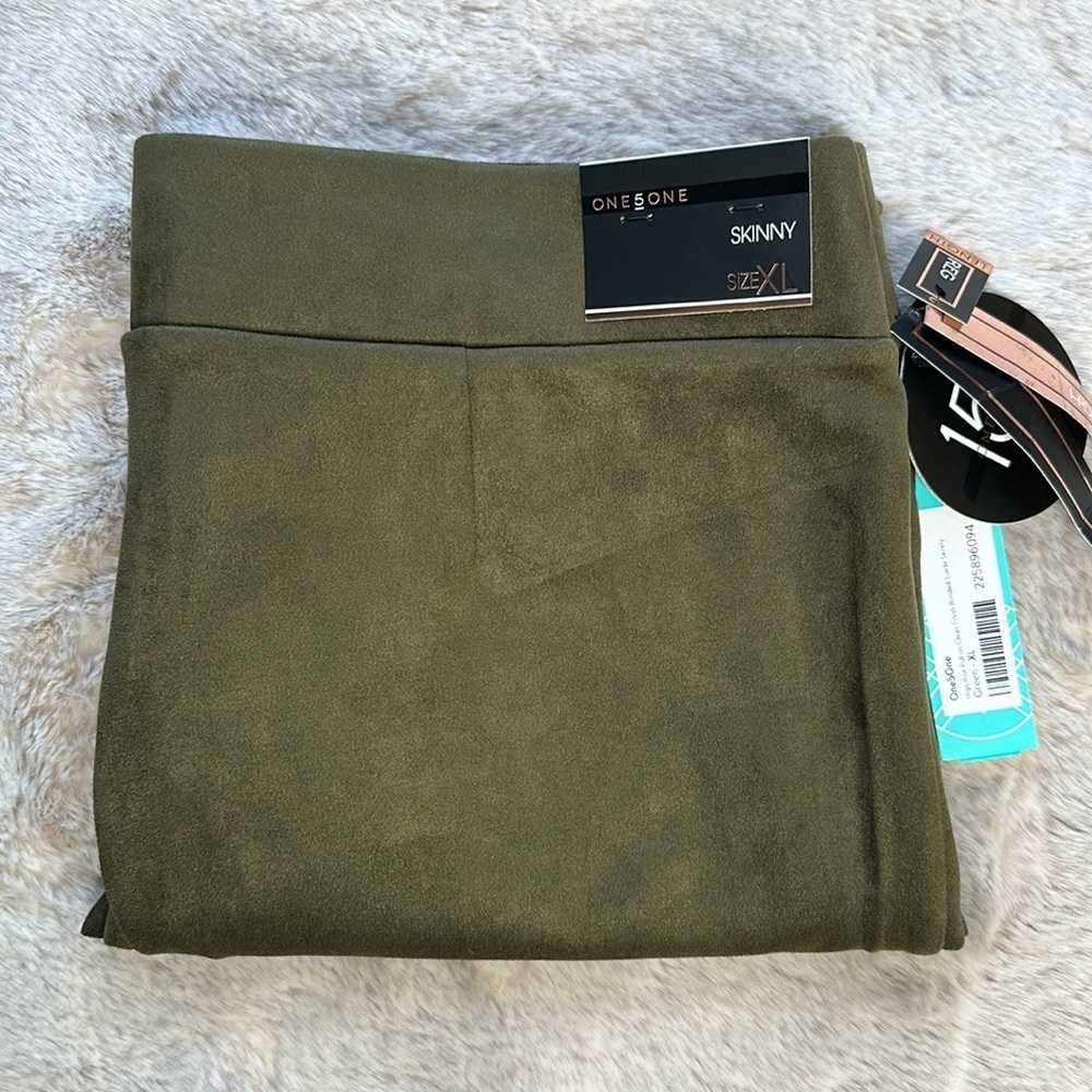 One5One | for Stitchfix 
Green High Rise Pull On Bonded Suede Skinny Leg… - Picture 2 of 14